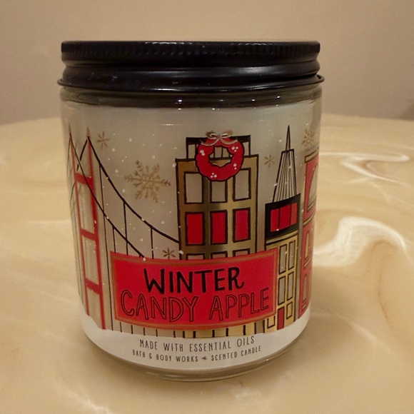 Bath & Body Works WINTER CANDY APPLE Mason Single Wick Candle 7oz Rare Label
NEW - Picture 2 of 5
